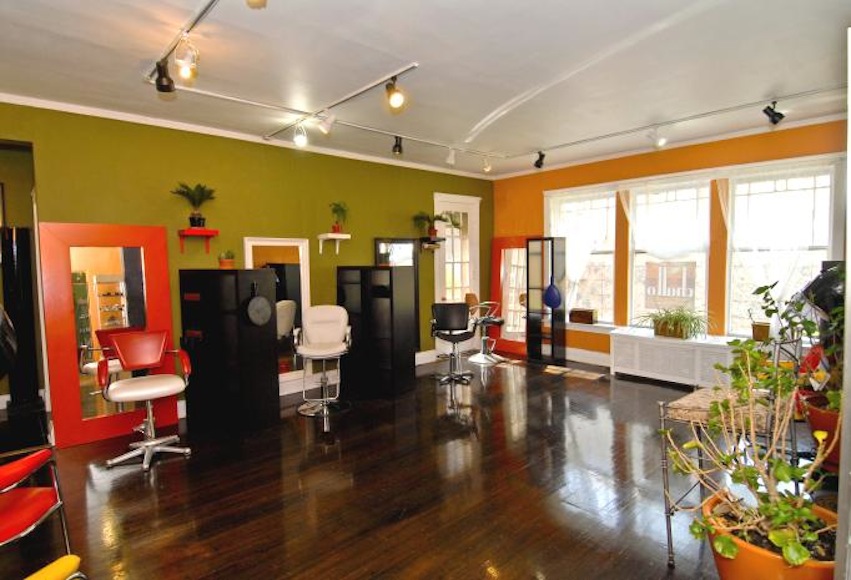 Chatto Eco-Friendly Salon, IL | Curls Understood